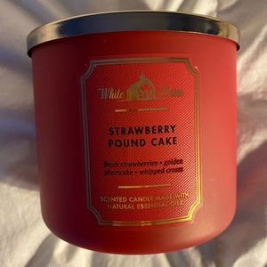 BBW Strawberry Poundcake Candle